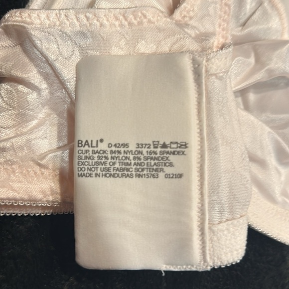 NWT Bali Classic support cool comfort 42D light pink bra w adjustable straps - Picture 7 of 8